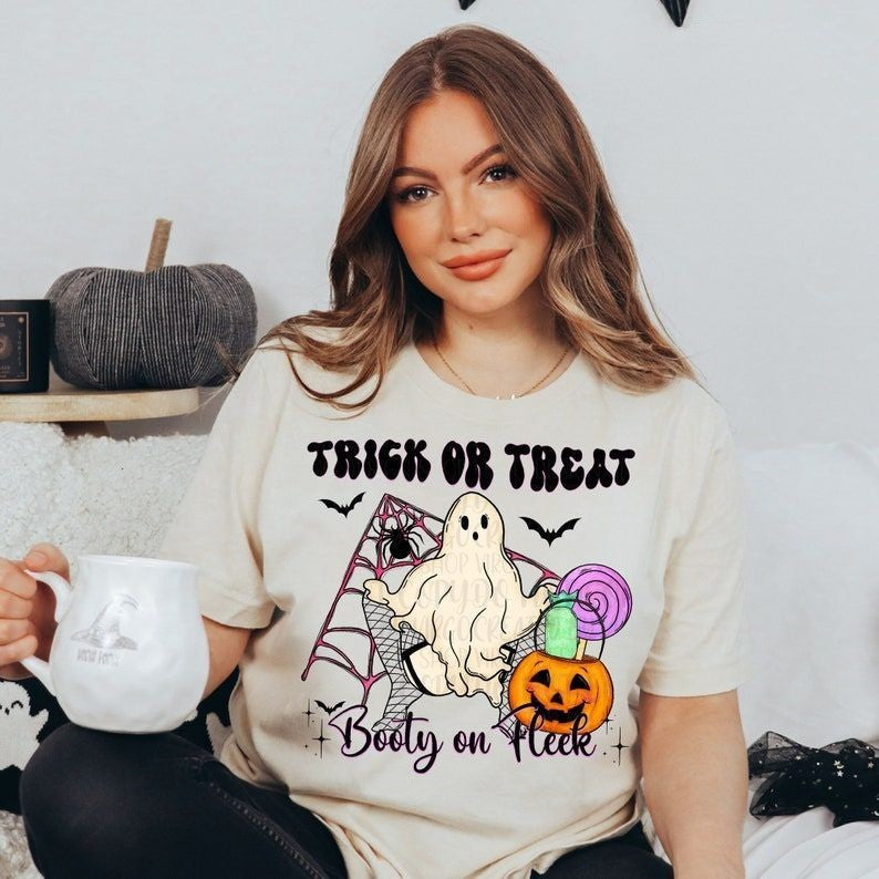 Trick Or Treat Booty On Fleek Retro Ghost T-shirt